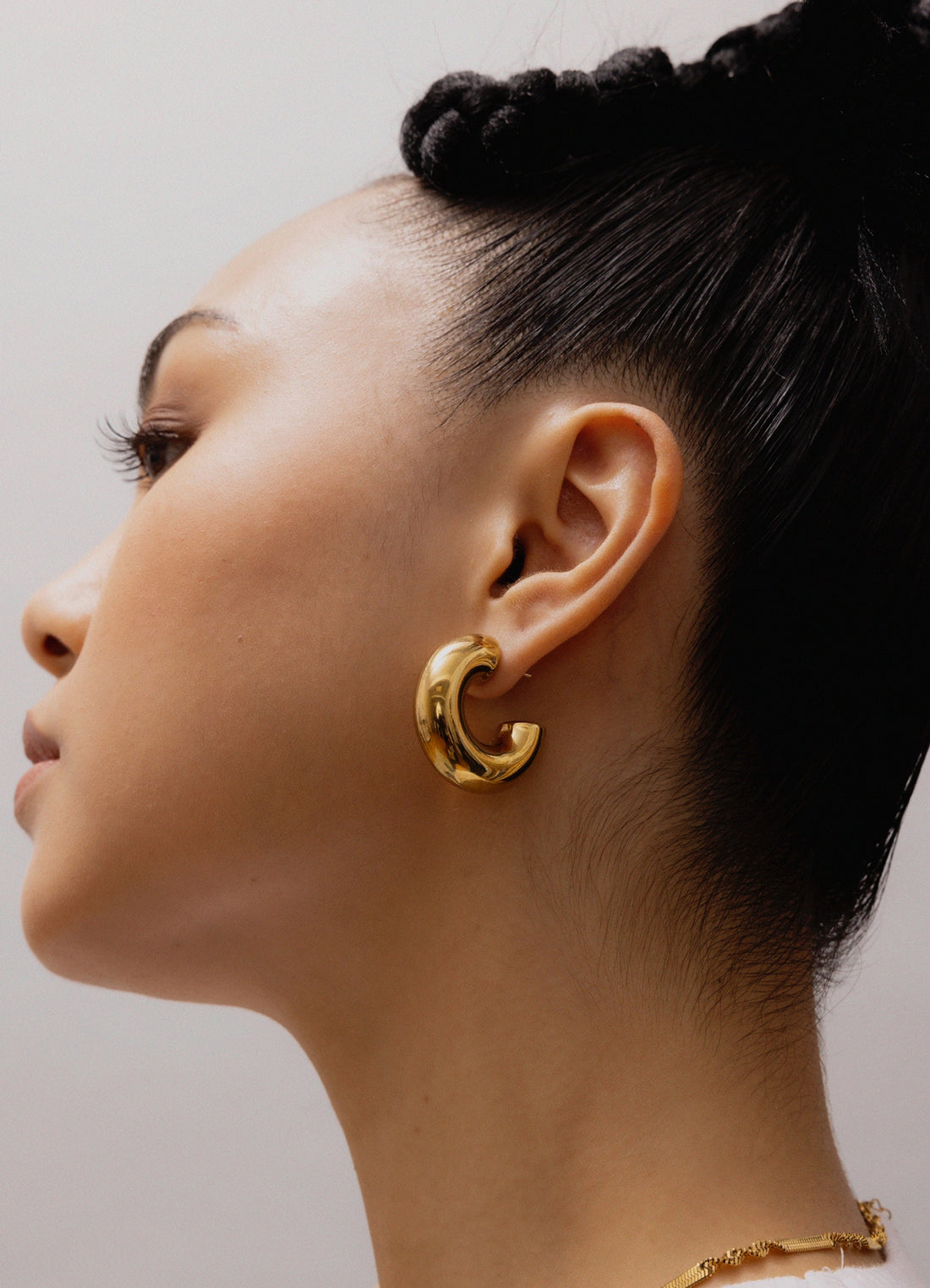 Midi Bold 18k Gold Plated Hoop Earrings - GRISÉ NYC 2