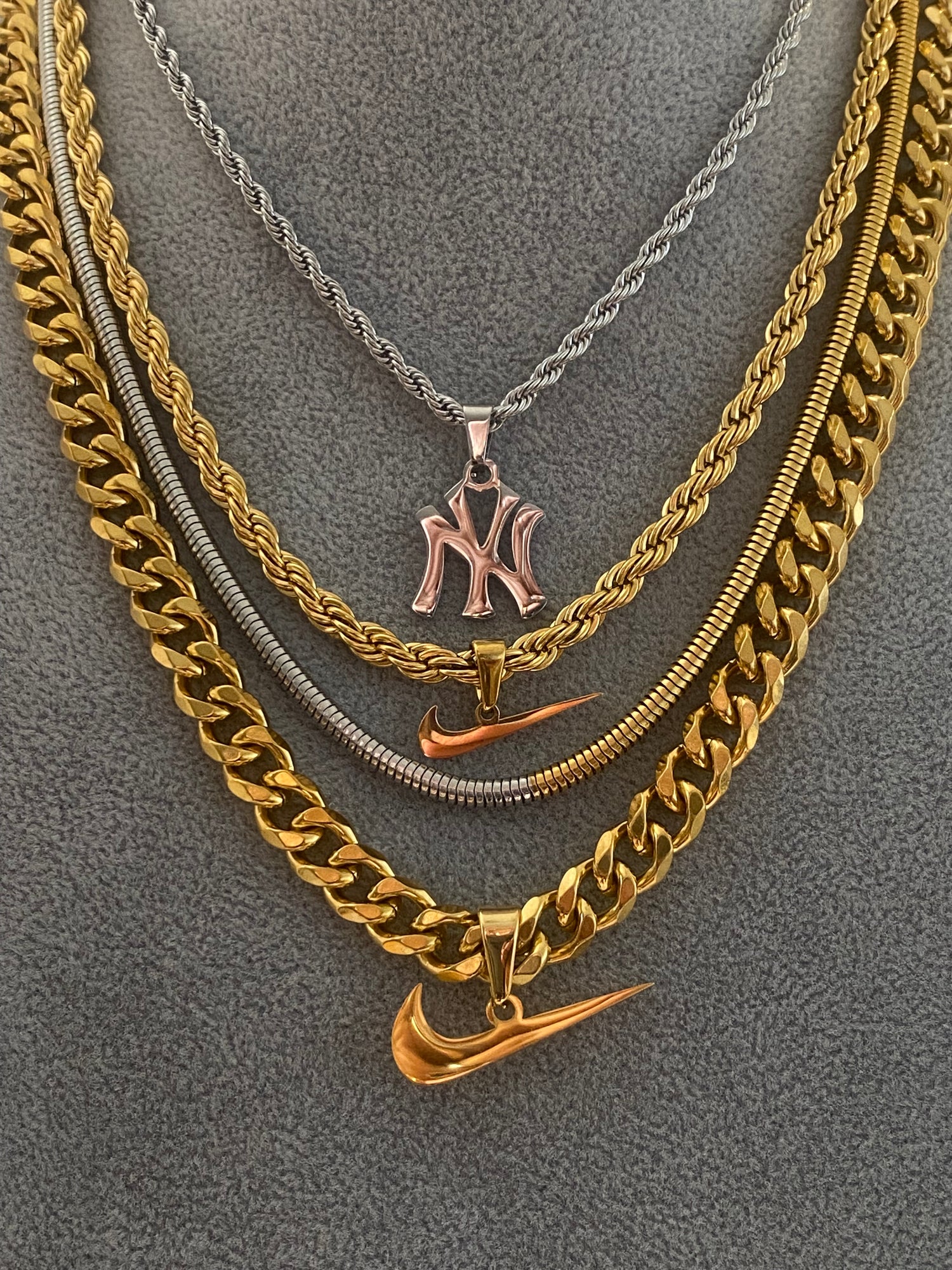 Just Do It 18k Gold Rope Necklace