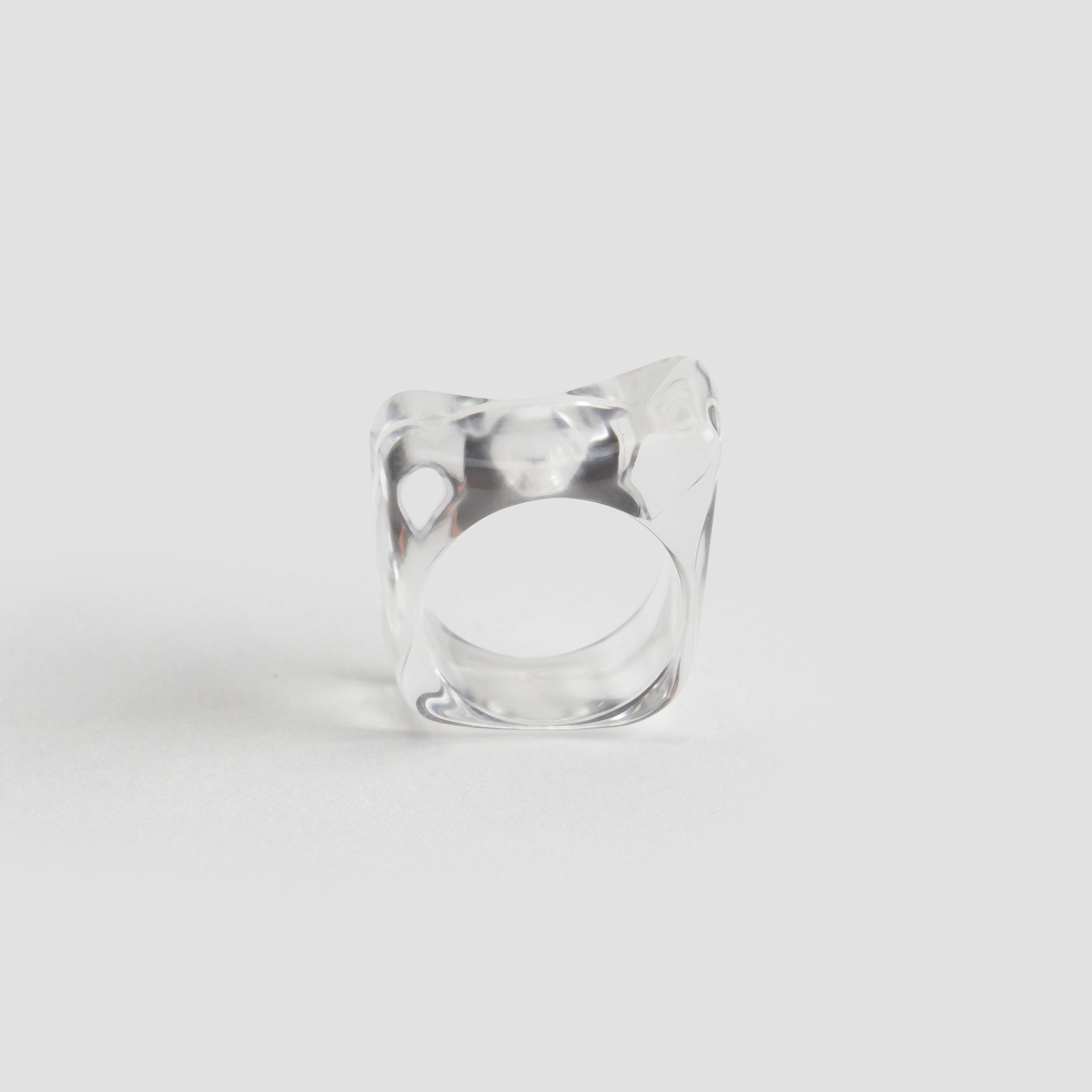 Vintage Clear Resin Ring - GRISÉ NYC 3