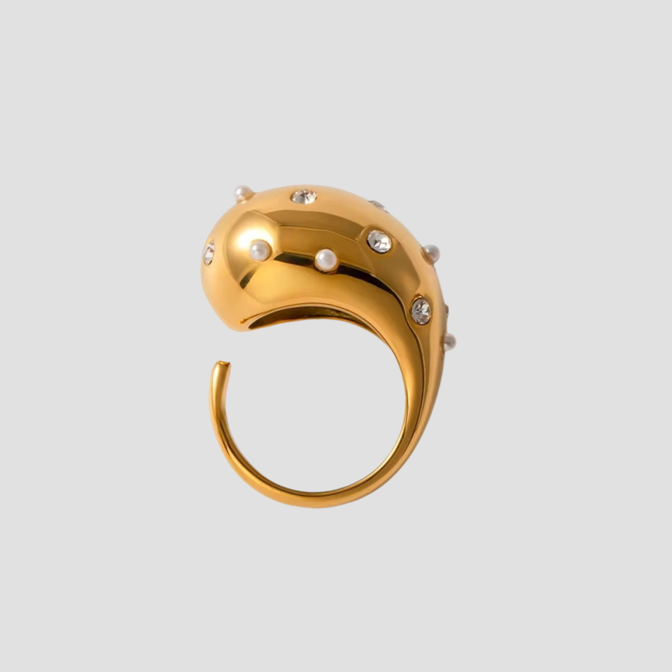 XL Teardrop 18k Gold Pearl Ring - Premium Rings from GRISE NYC - Just $54! Shop now at GRISÉ NYC