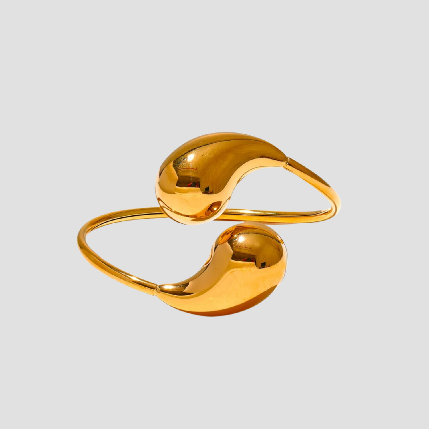 Teardrop 18k Gold Bracelet