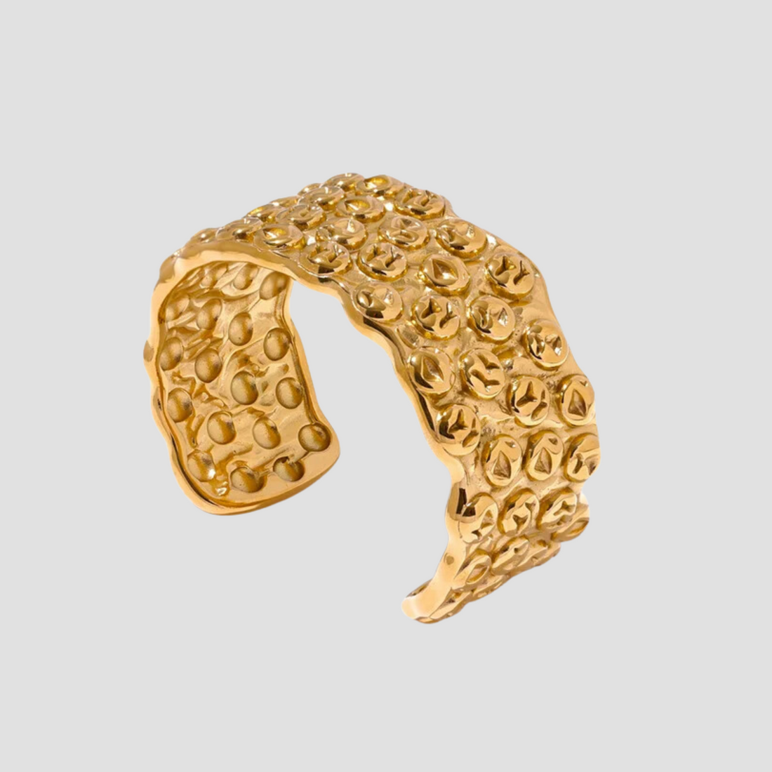 Pebble 18k Gold Cuff Bracelet