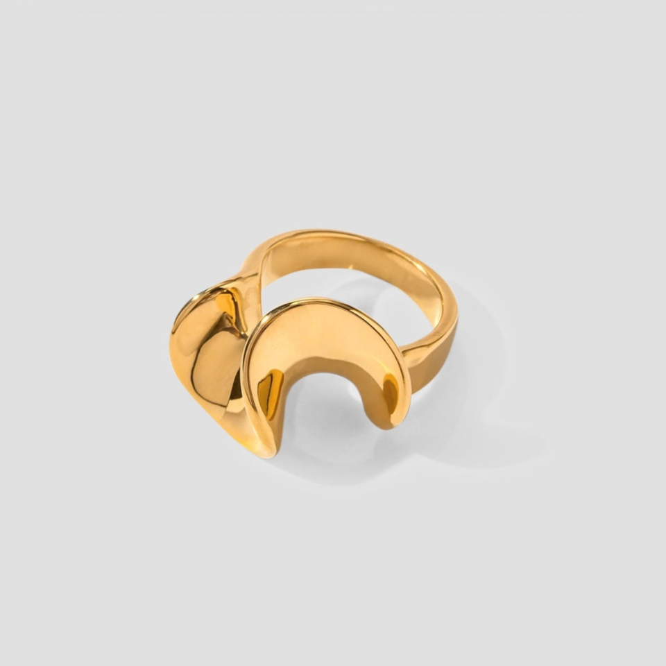 Unico Twisted 18k Gold Ring by GRISÉ NYC 