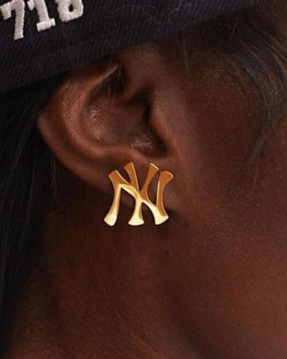 New York Yankees 18k Gold Stud Earrings - GRISÉ NYC 1