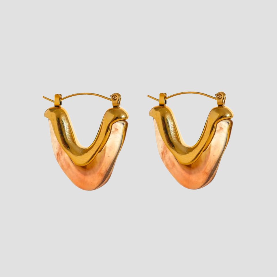 Tortoise Resin V-Shape 18k Gold Earrings