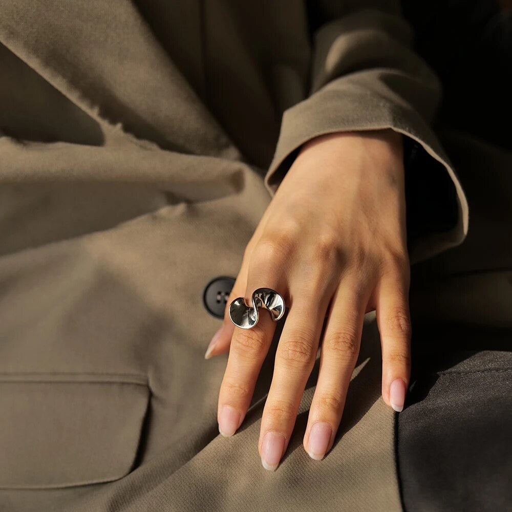 Unico Twisted Stainless Steel Silver Ring - GRISÉ NYC 