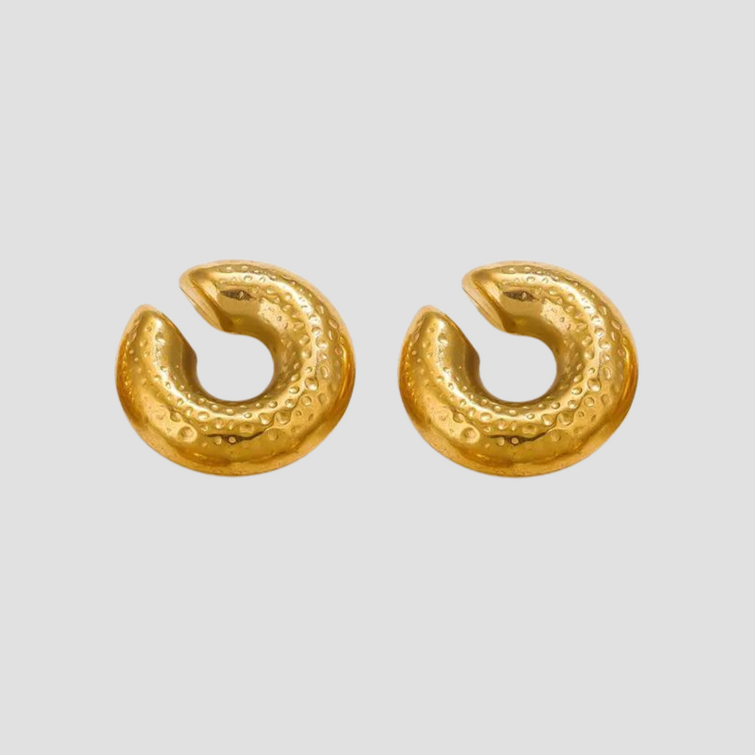 Chunky Crater 18k Gold Ear Cuff