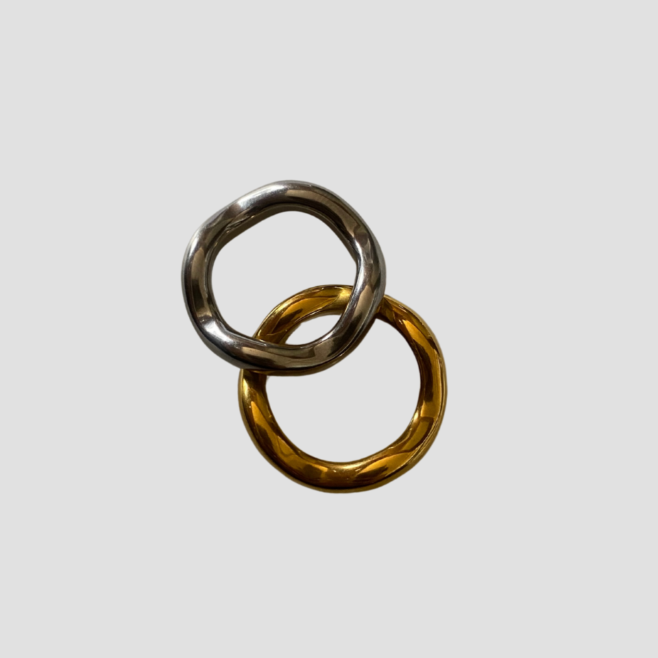 18k Gold Wavy Band Ring - GRISÉ NYC 2